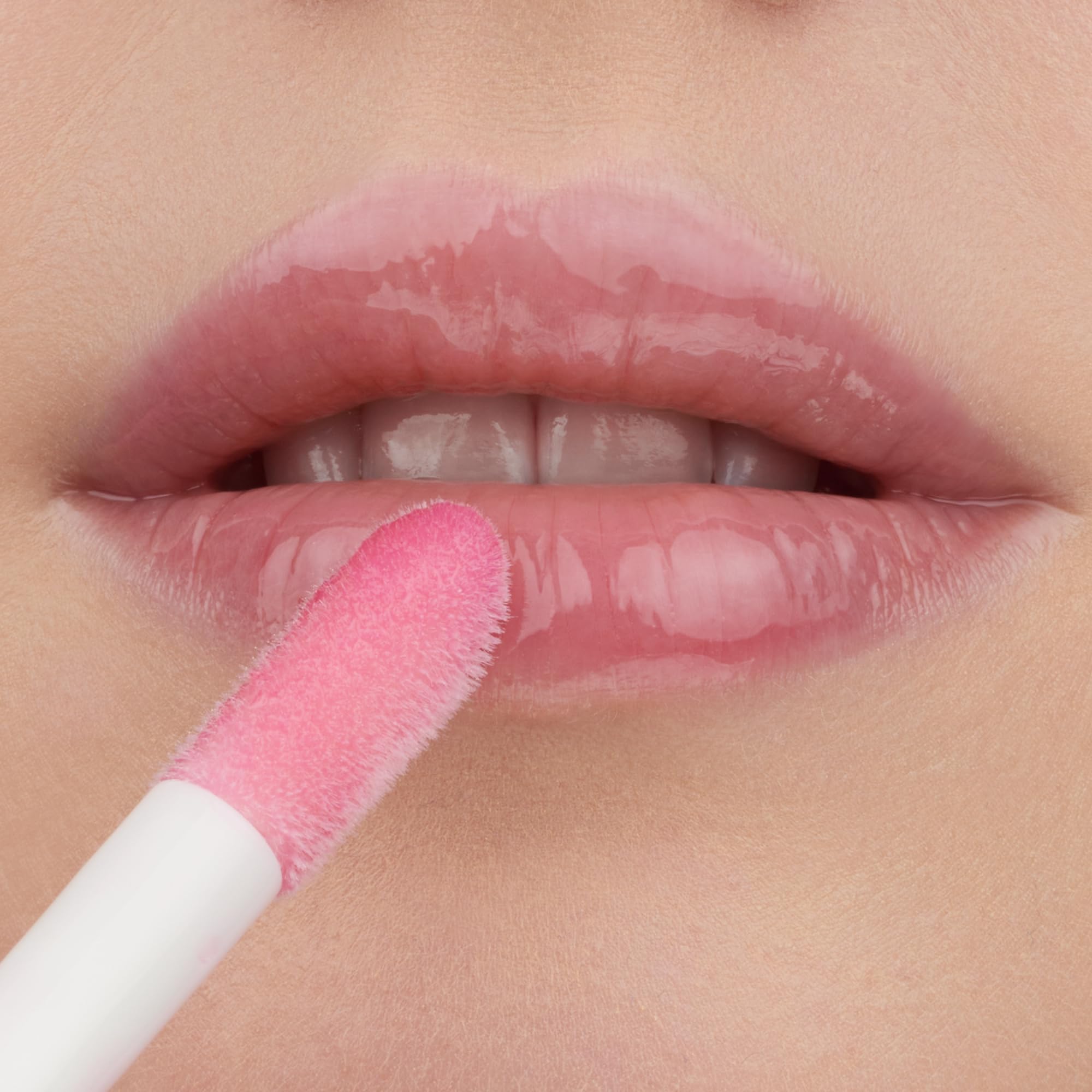 essence | Hydra Kiss Lip Oil | Vegan & Cruelty Free (03 | Pink Champagne)